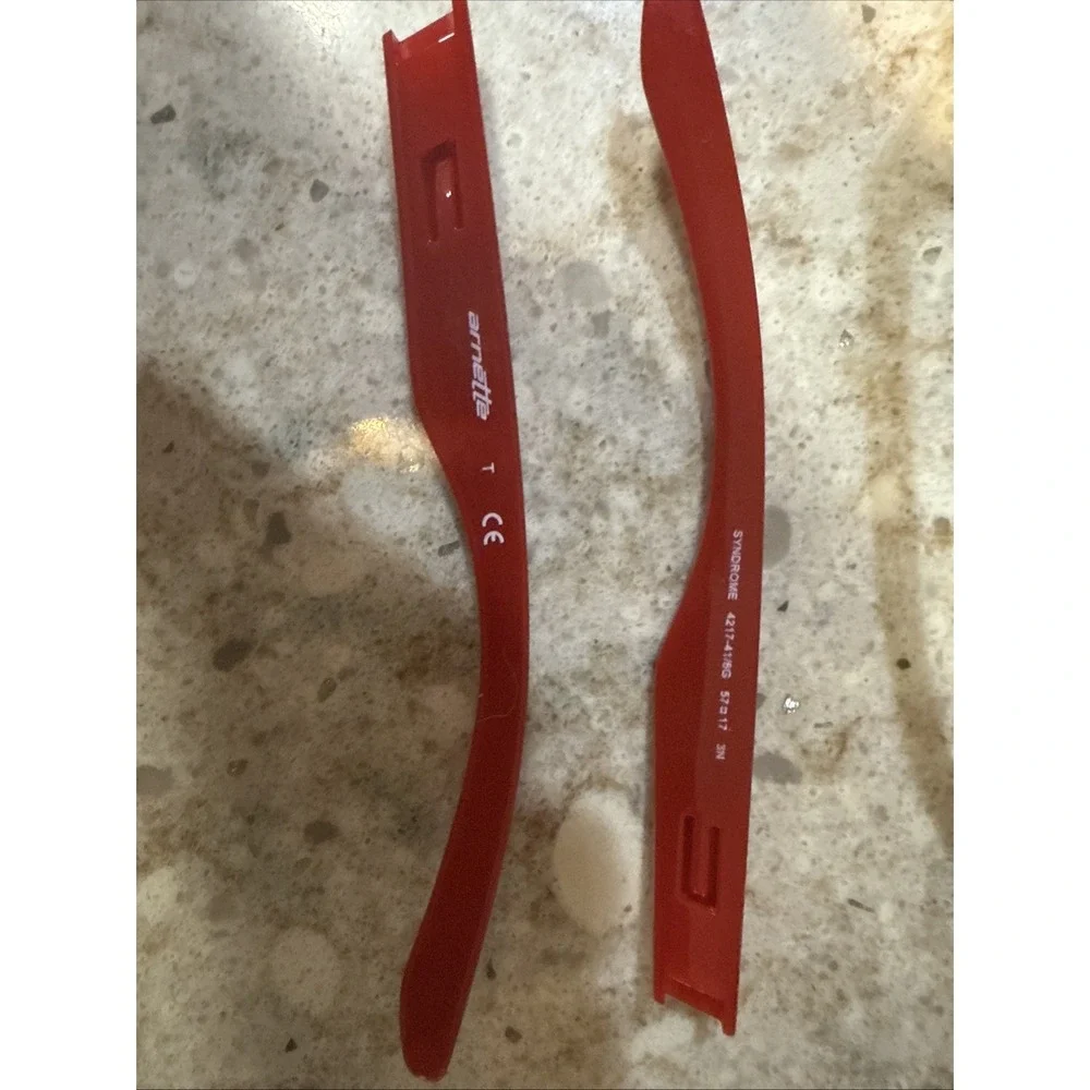 Arnette SUNGLASSES GLOSS BLACK / SILVER MIRROR With Bonus Red Frame. - Picture 2 of 4